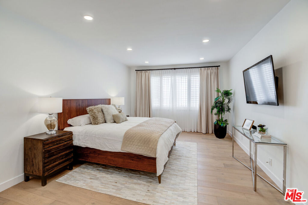 1260 S Beverly Glen Boulevard Unit: 308