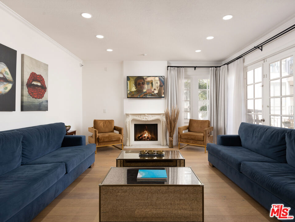 1260 S Beverly Glen Boulevard Unit: 308