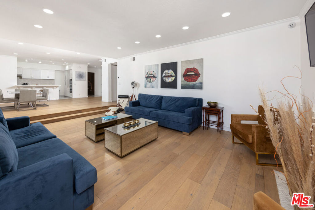 1260 S Beverly Glen Boulevard Unit: 308