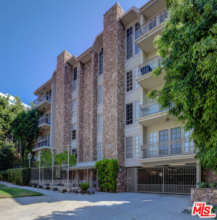 1260 S Beverly Glen Boulevard Unit: 308