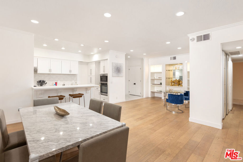 1260 S Beverly Glen Boulevard Unit: 308