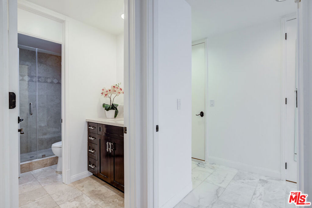 1260 S Beverly Glen Boulevard Unit: 308