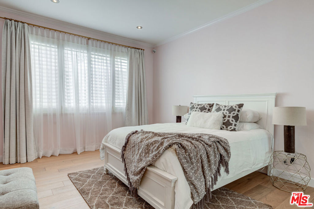 1260 S Beverly Glen Boulevard Unit: 308