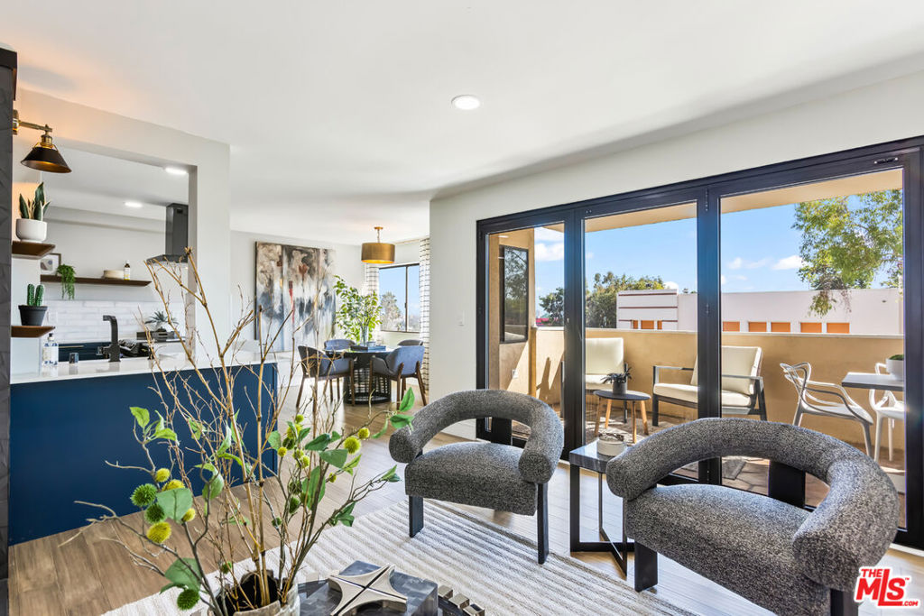 1010 Hammond Street Unit: 306