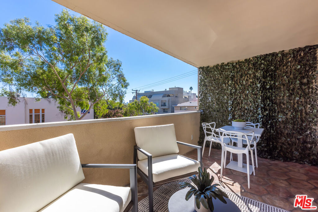 1010 Hammond Street Unit: 306