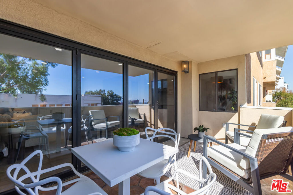 1010 Hammond Street Unit: 306