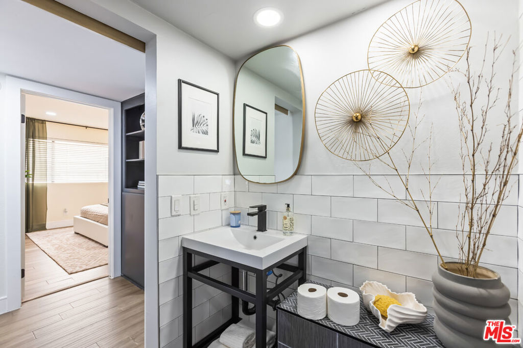 1010 Hammond Street Unit: 306