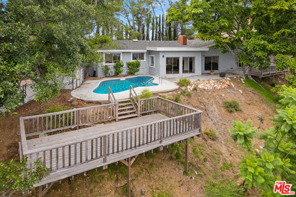 2526 Briarcrest Road