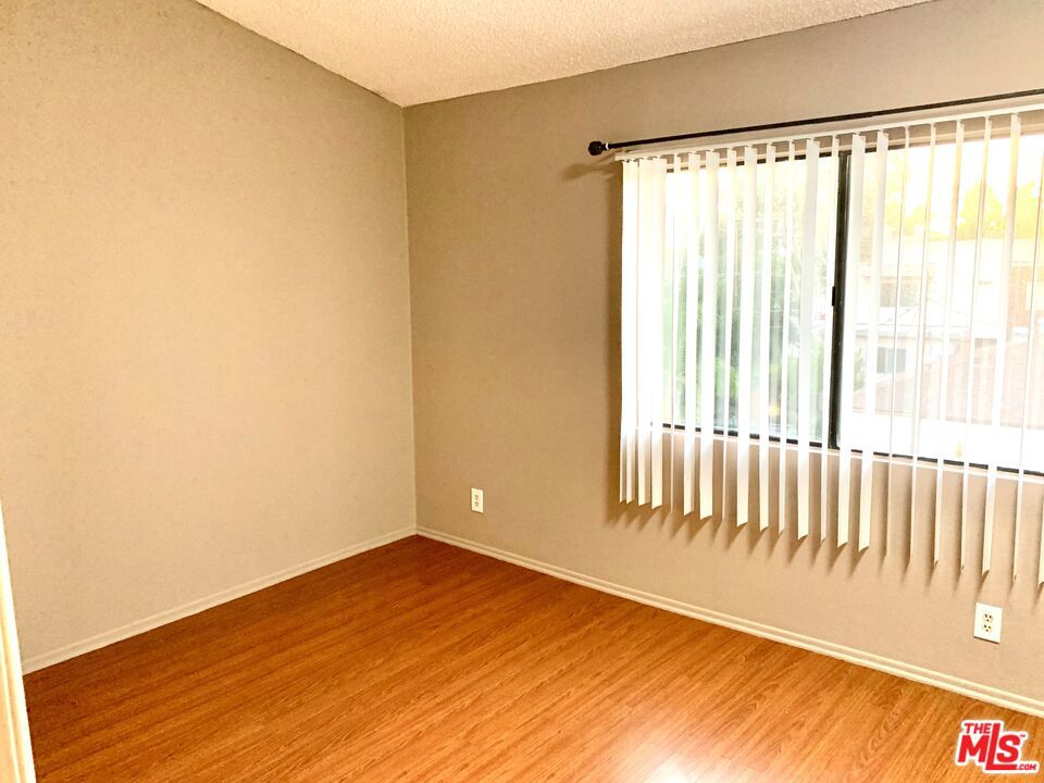 350 Burchett Street Unit: 226