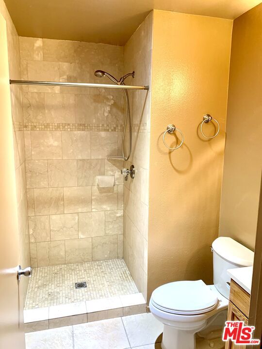 350 Burchett Street Unit: 226