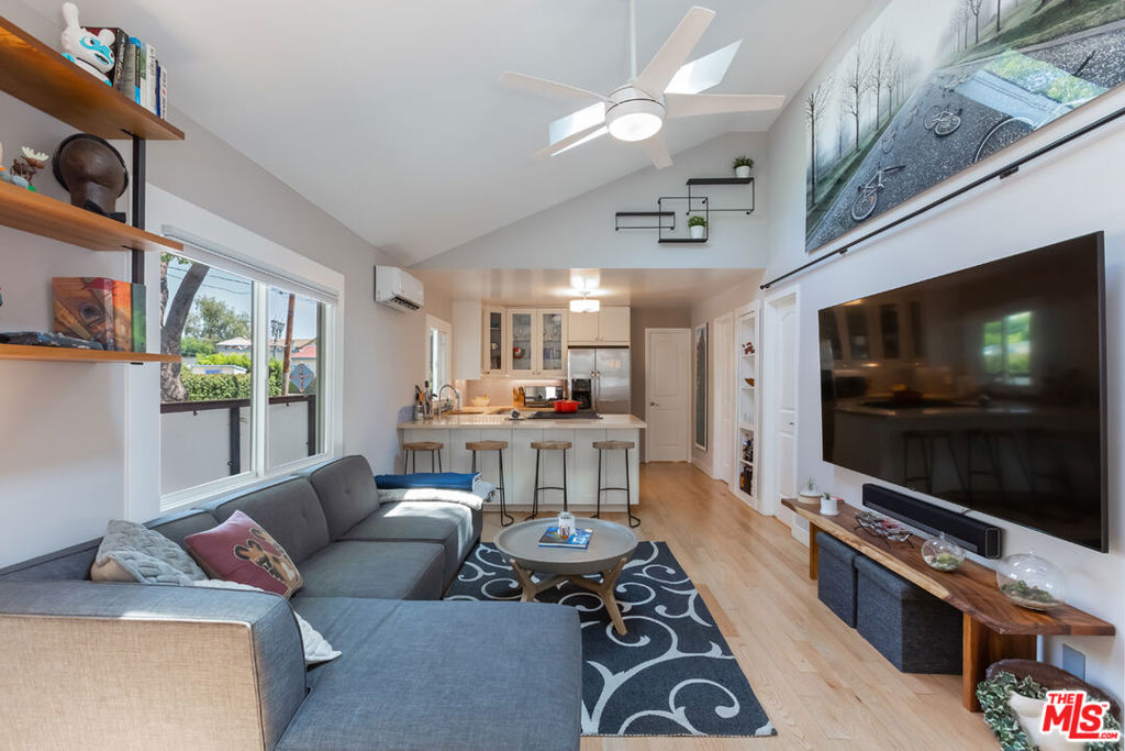 1156 Wilcox Place