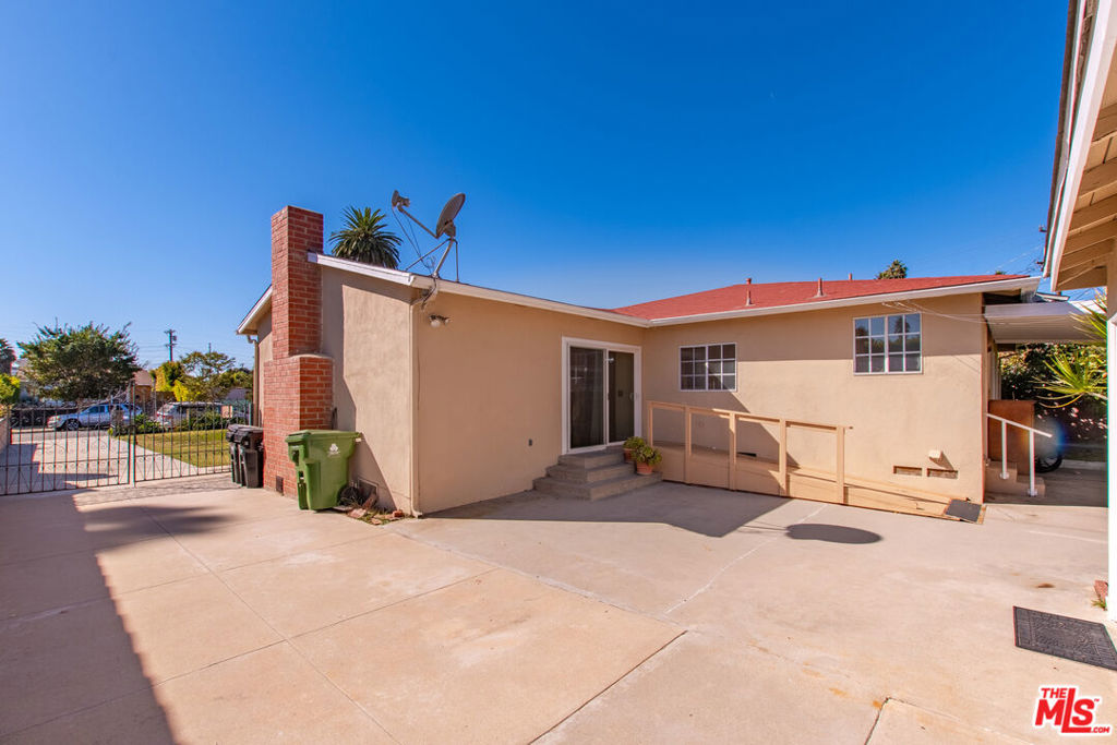 4242 Grand View Boulevard