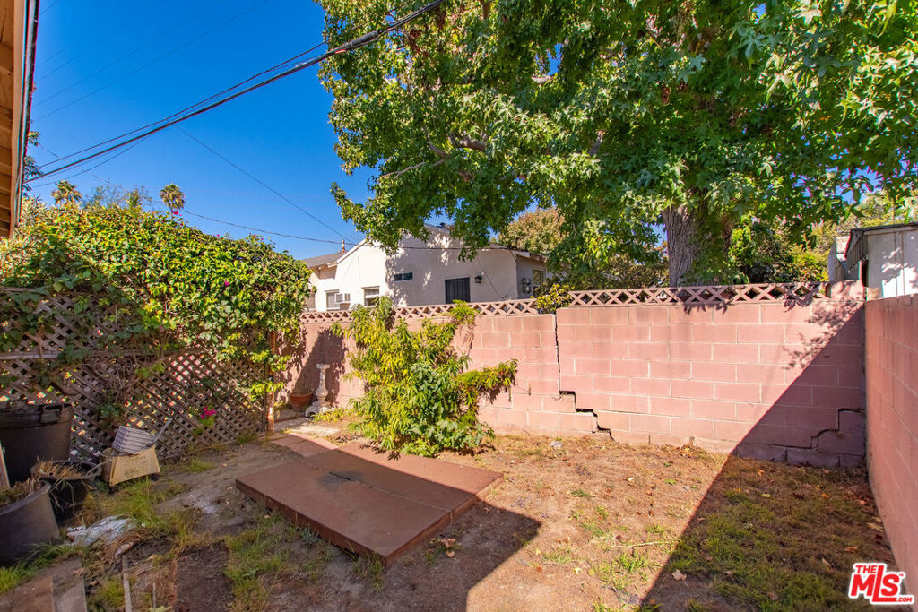 4242 Grand View Boulevard