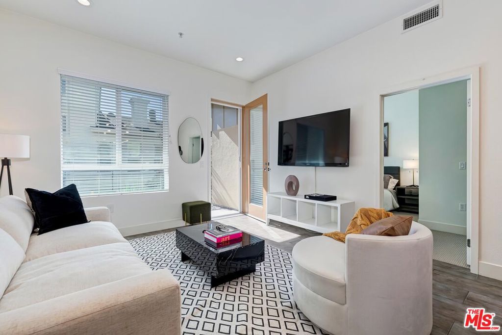 12920 Runway Road Unit: 241