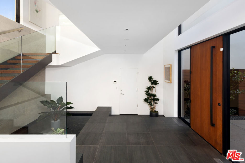 21900 Briarbluff Drive