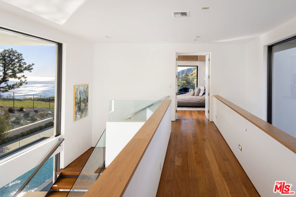 21900 Briarbluff Drive