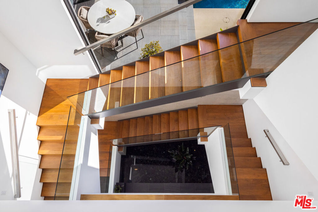 21900 Briarbluff Drive