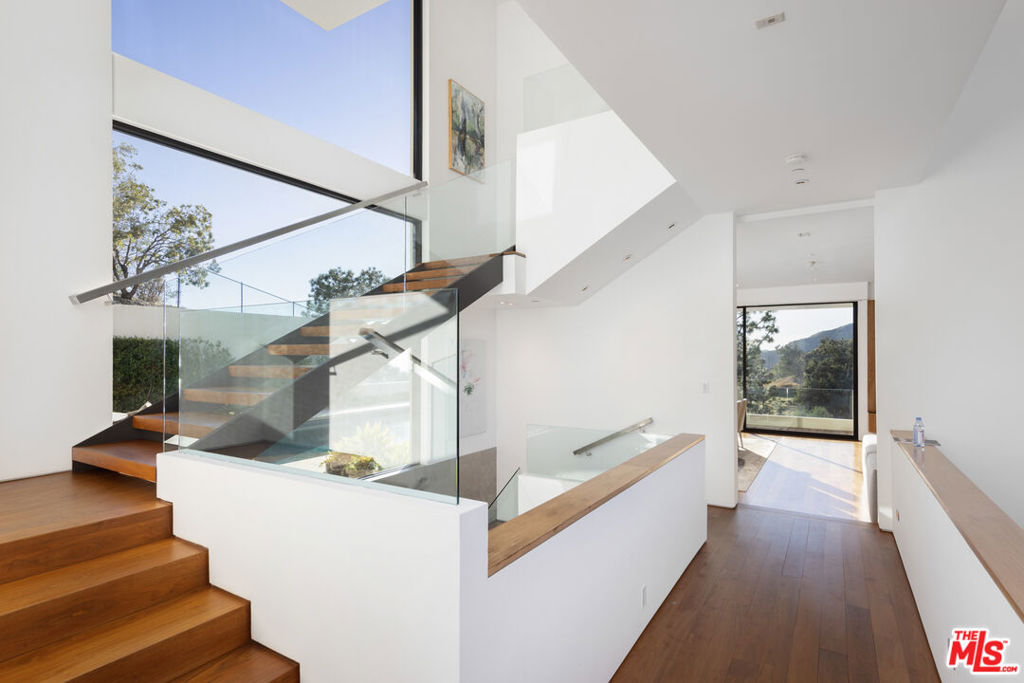 21900 Briarbluff Drive