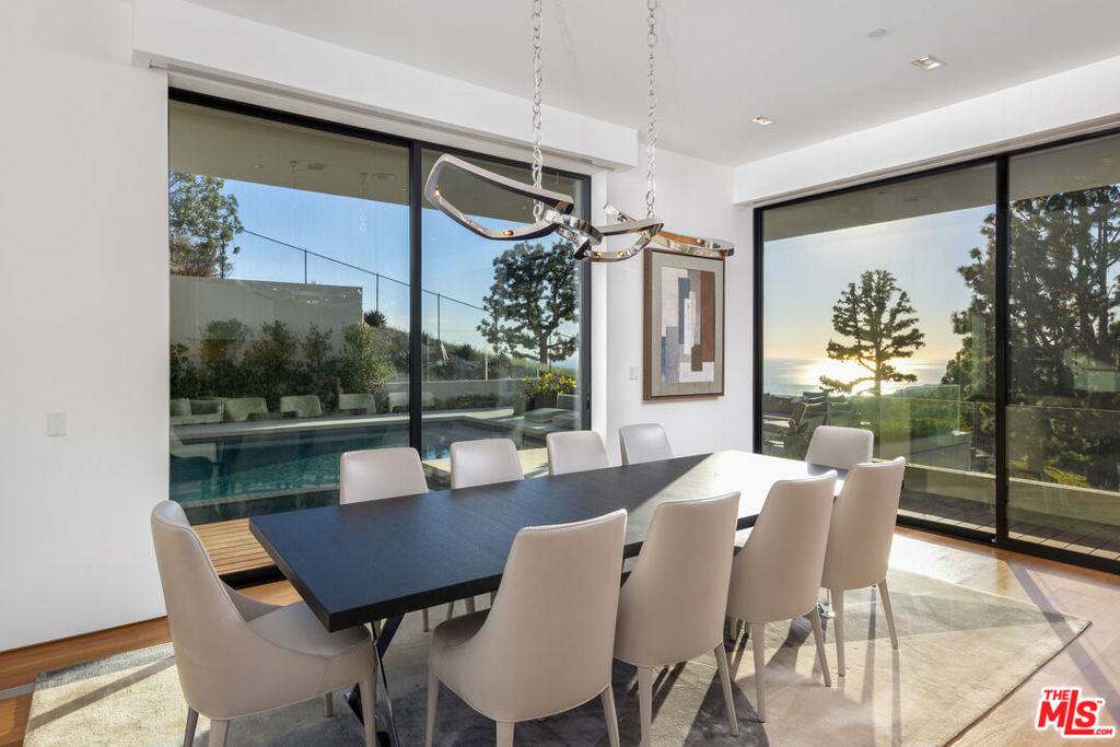 21900 Briarbluff Drive