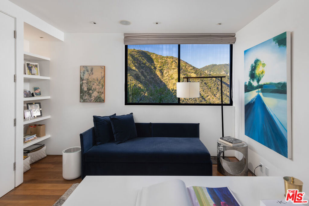 21900 Briarbluff Drive