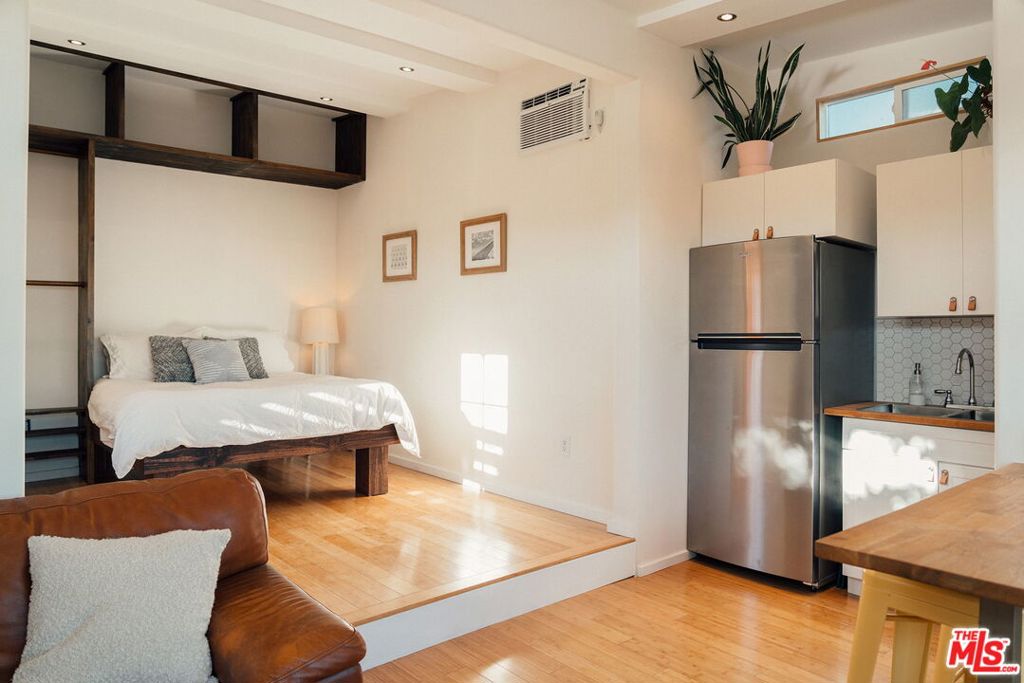 1191 N Bonnie Beach Place