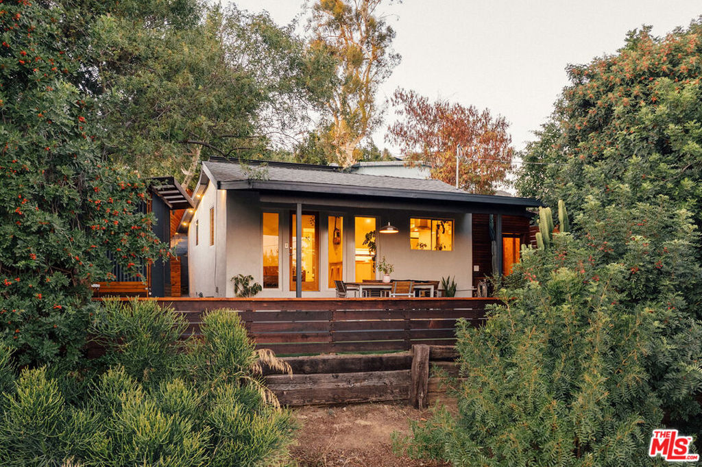 1191 N Bonnie Beach Place