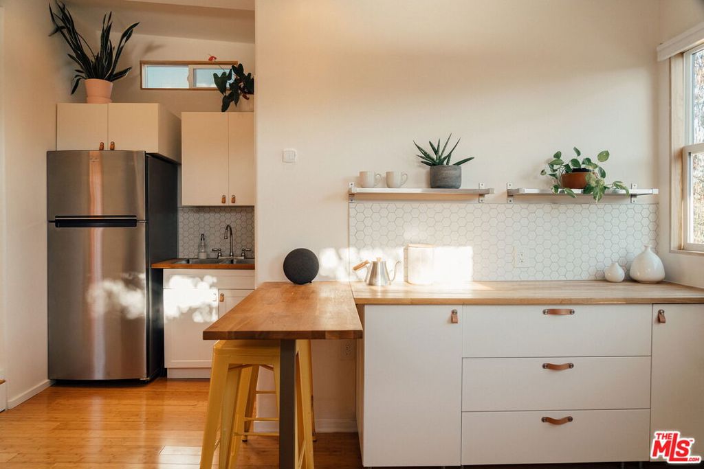 1191 N Bonnie Beach Place