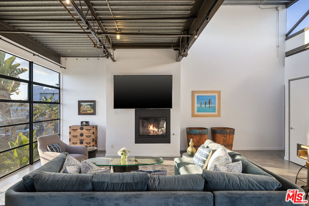1534 17th Street Unit: 205