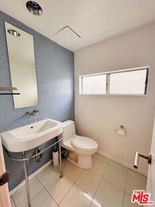 621 N Orlando Avenue Unit: 10 