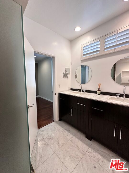 621 N Orlando Avenue Unit: 10 