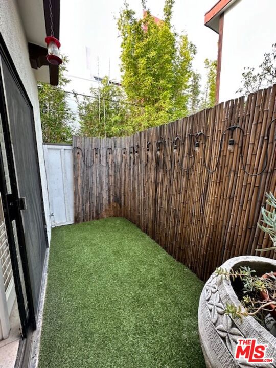 621 N Orlando Avenue Unit: 10 