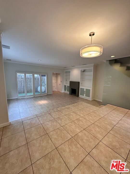 621 N Orlando Avenue Unit: 10 