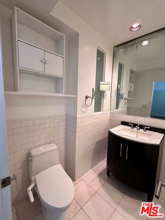 621 N Orlando Avenue Unit: 10 