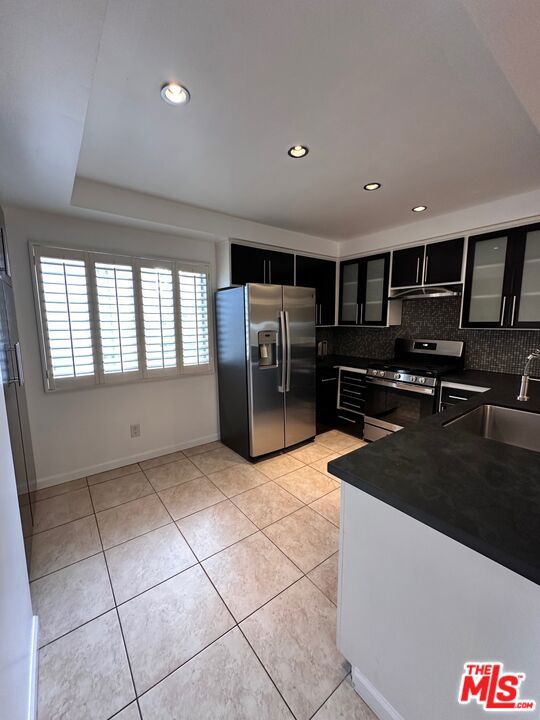 621 N Orlando Avenue Unit: 10 
