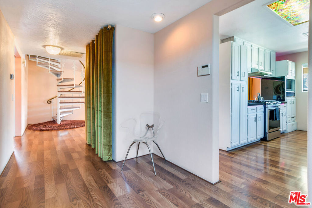 7731 Arrowhead Drive
