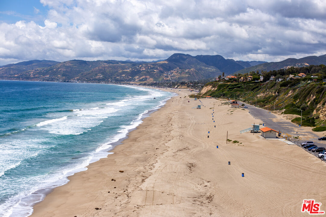 17145 Palisades Cir Unit: 90