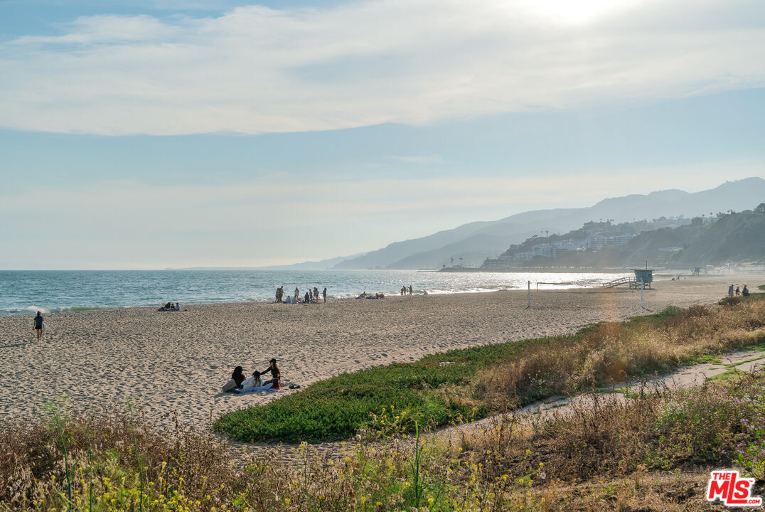 17145 Palisades Cir Unit: 90