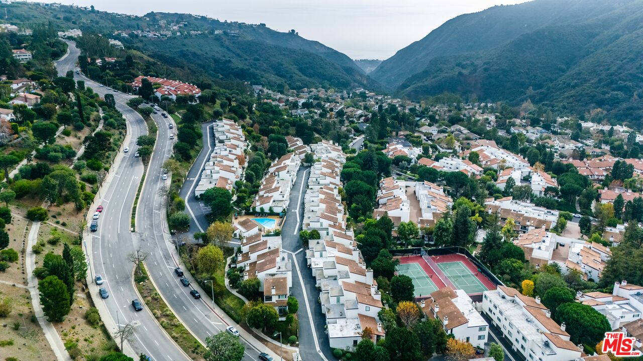 17145 Palisades Cir Unit: 90