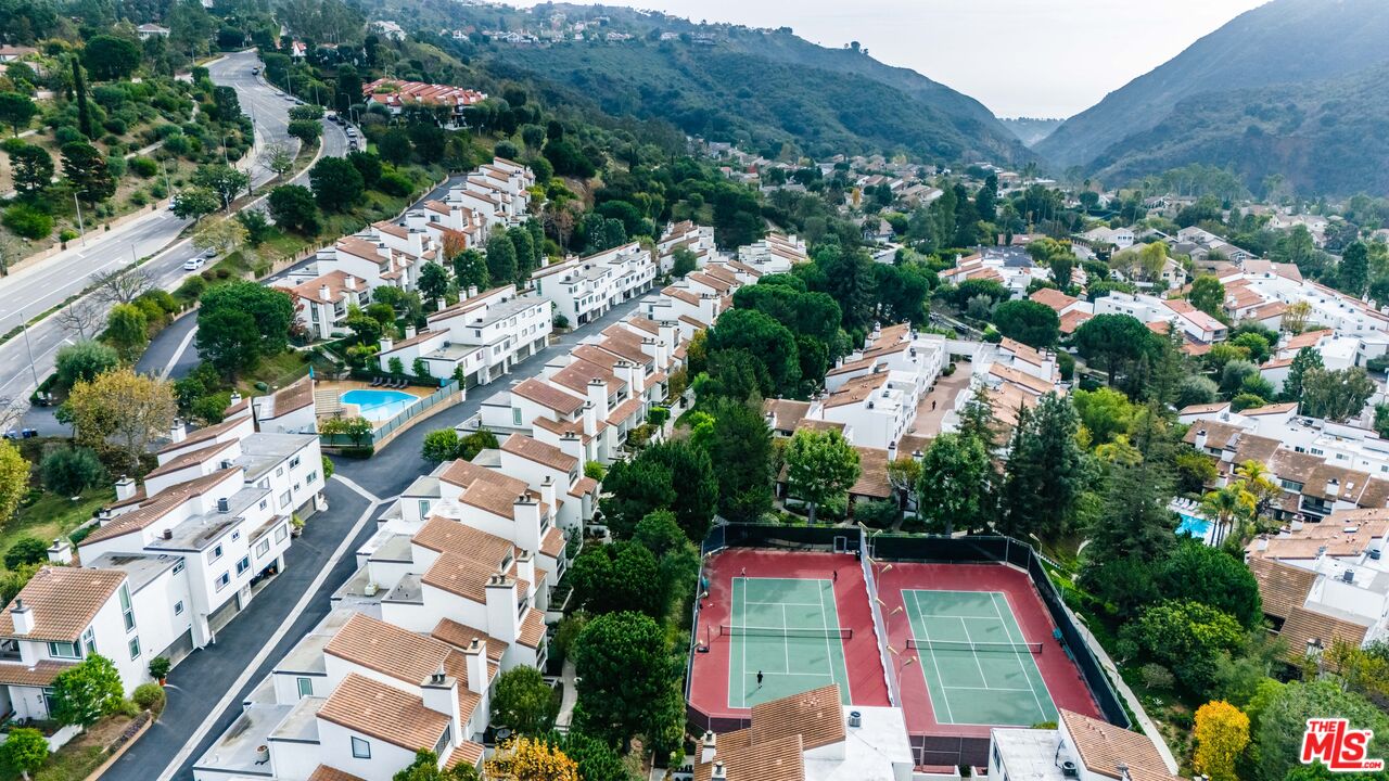 17145 Palisades Cir Unit: 90