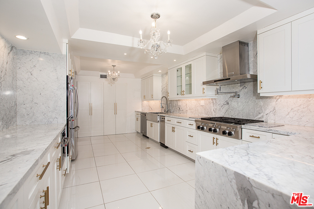 11687 Bellagio Rd Unit: #4