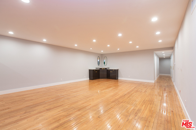 11687 Bellagio Rd Unit: #4