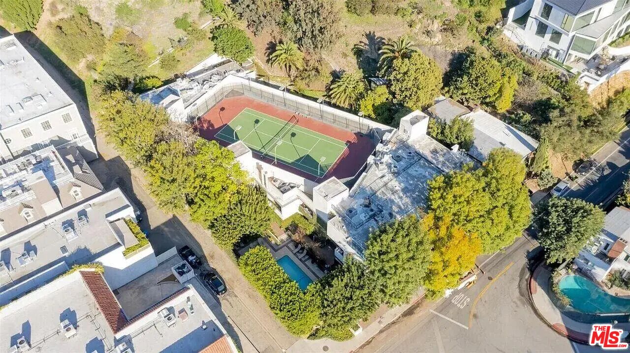 11687 Bellagio Rd Unit: #4