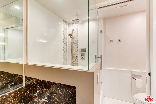 11687 Bellagio Rd Unit: #4