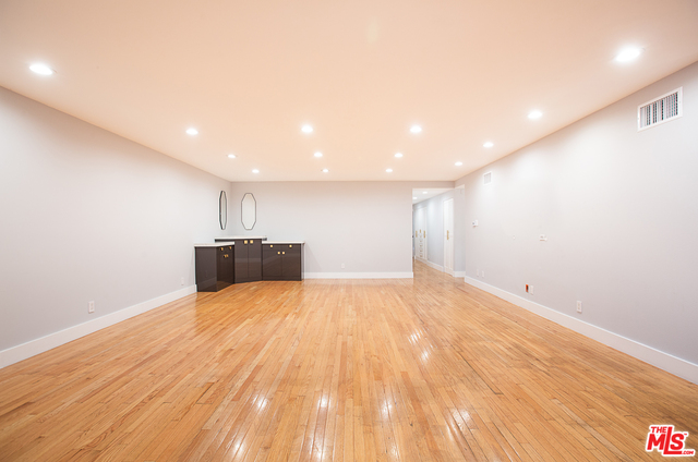 11687 Bellagio Rd Unit: #4