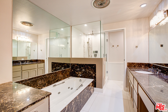 11687 Bellagio Rd Unit: #4