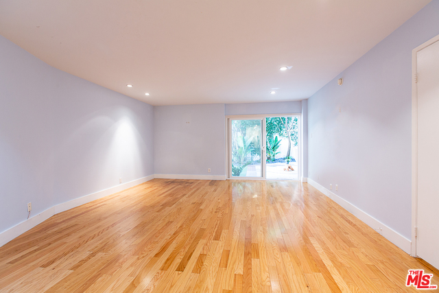 11687 Bellagio Rd Unit: #4