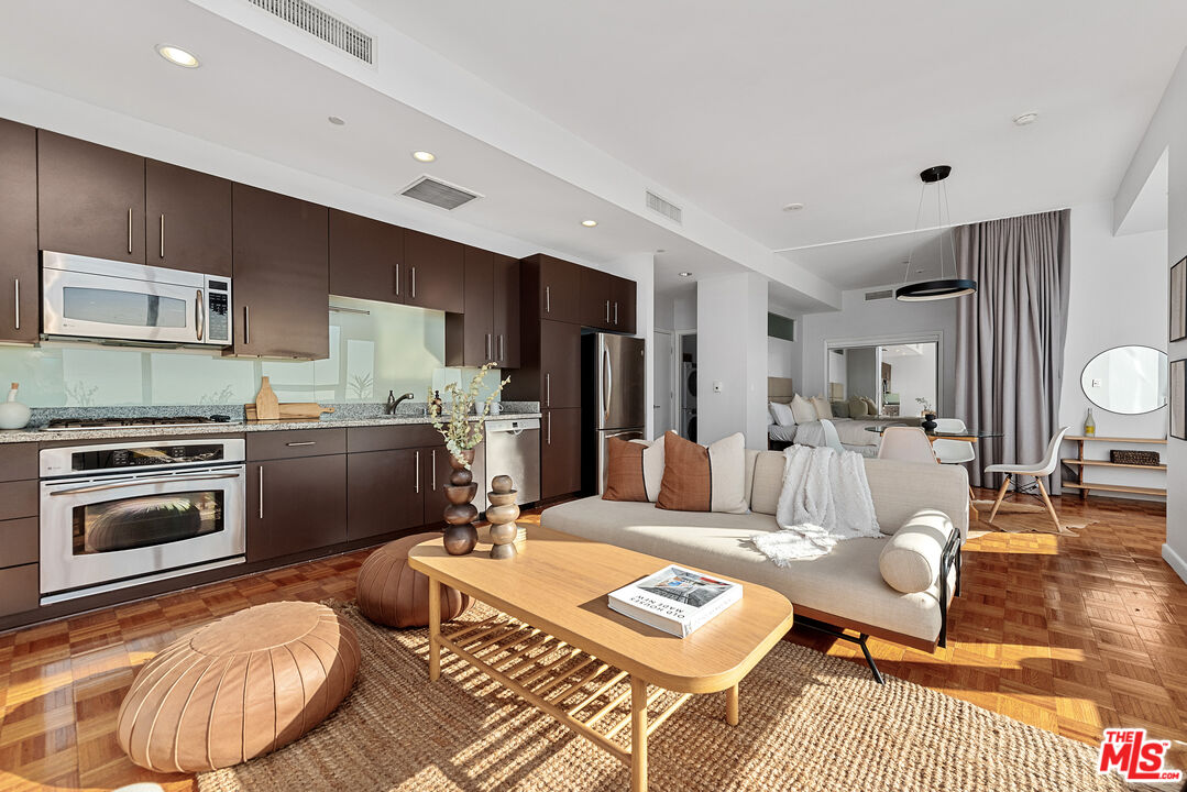 1100 Wilshire Blvd Unit: 2101