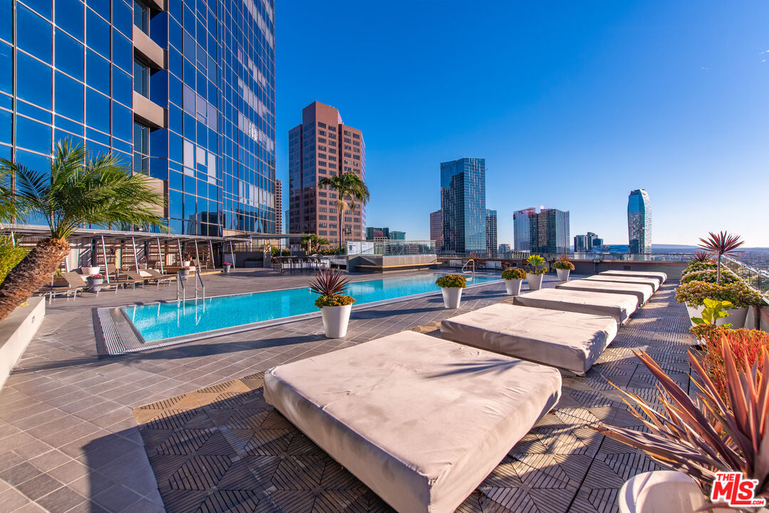 1100 Wilshire Blvd Unit: 2101