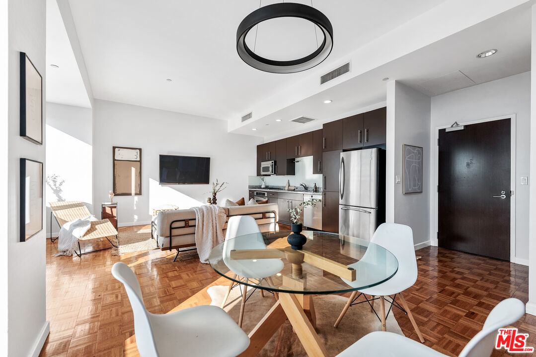 1100 Wilshire Blvd Unit: 2101