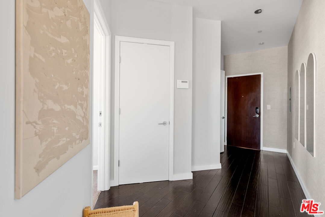 1100 Wilshire Blvd Unit: 2102